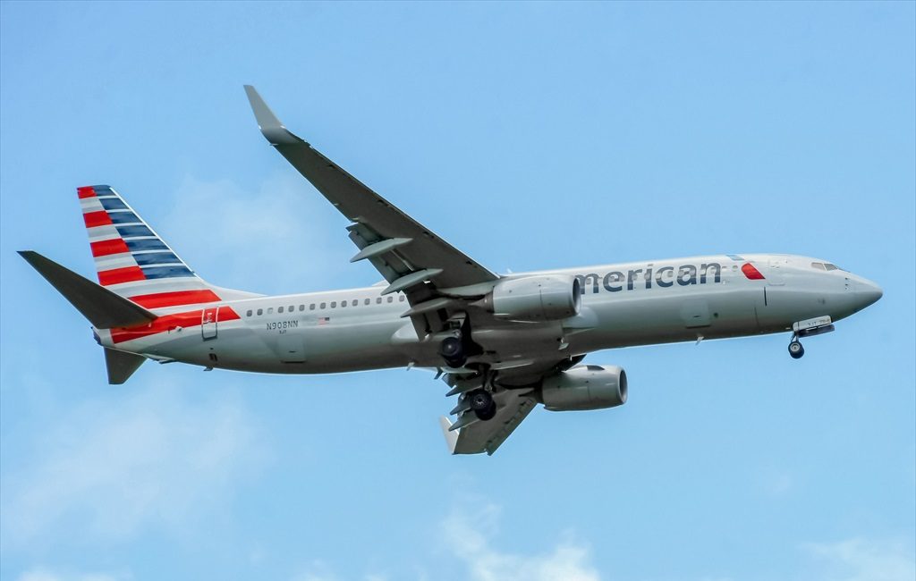 B737-800 American N908NN