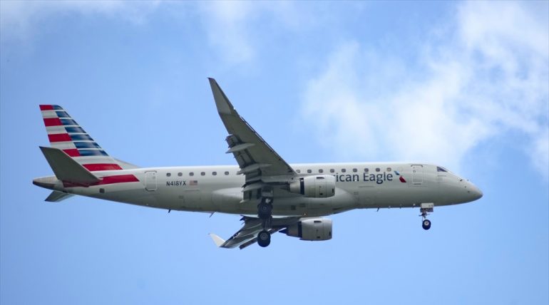 ERJ-175LR American Eagle N418YX