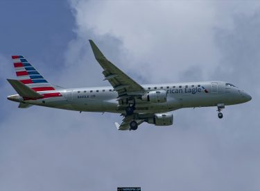 ERJ-175LR American Eagle N300LK
