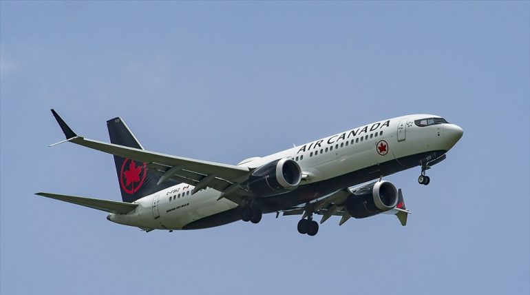 B737 Max-8 Air Canada C-FSKZ