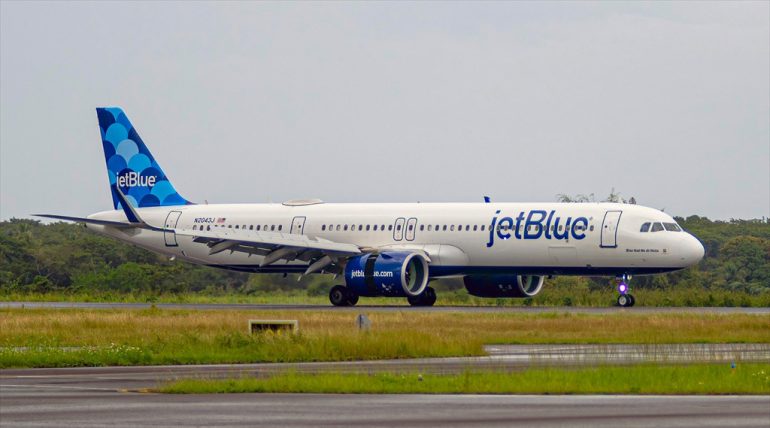 A321-200LR jetBlue N2043J