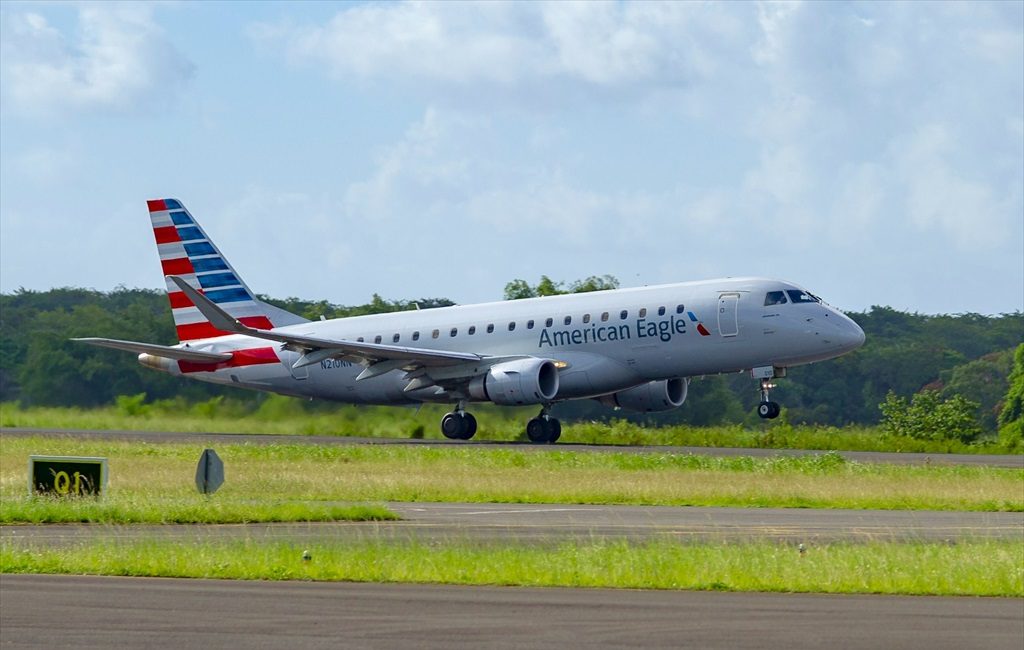 ERJ-175LR American Eagle N210NN