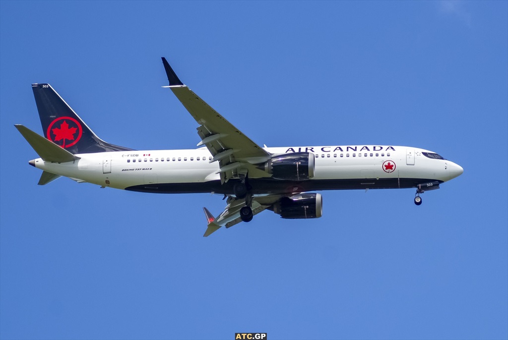 B737 Max-8 Air Canada C-FSDB