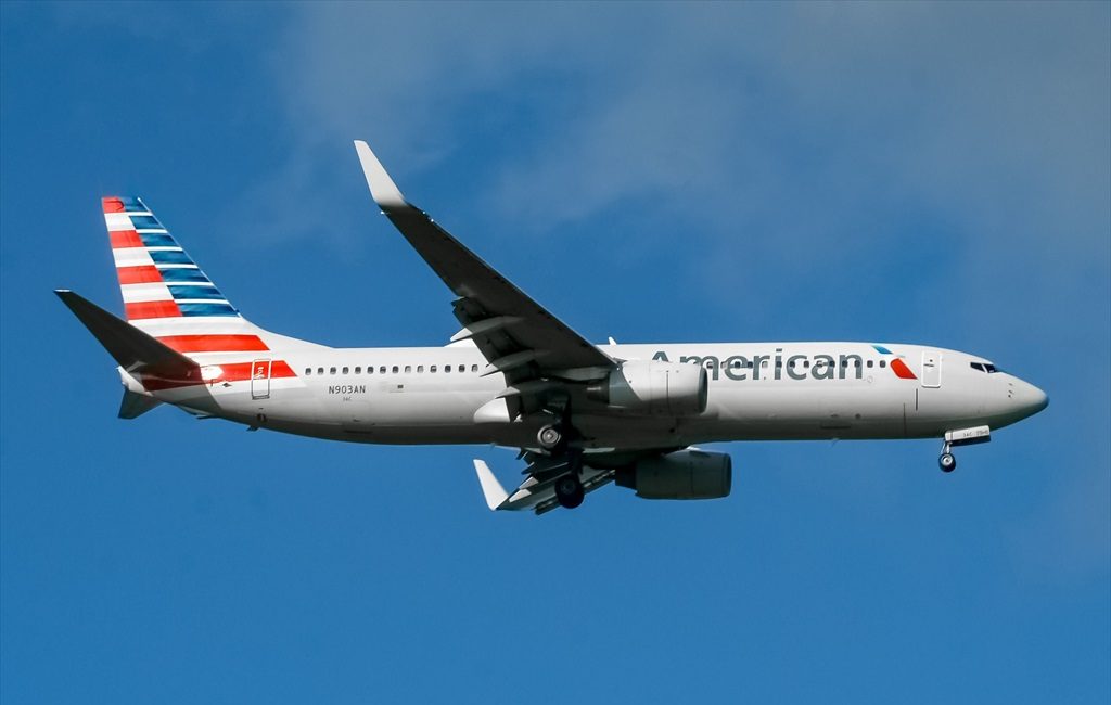 B737-800 American N903AN