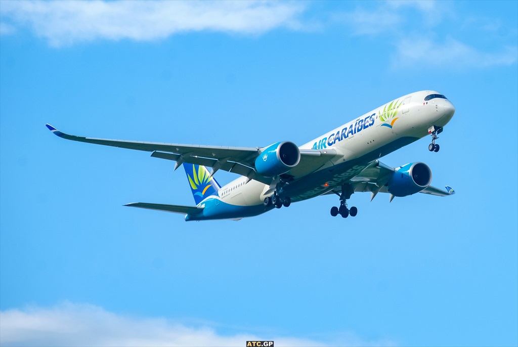 A350-900 Air Caraibes F-HHAV