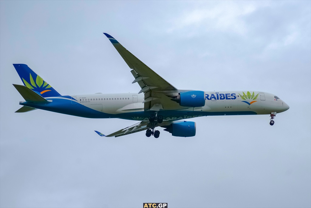 A350-900 Air Caraibes F-HHAV