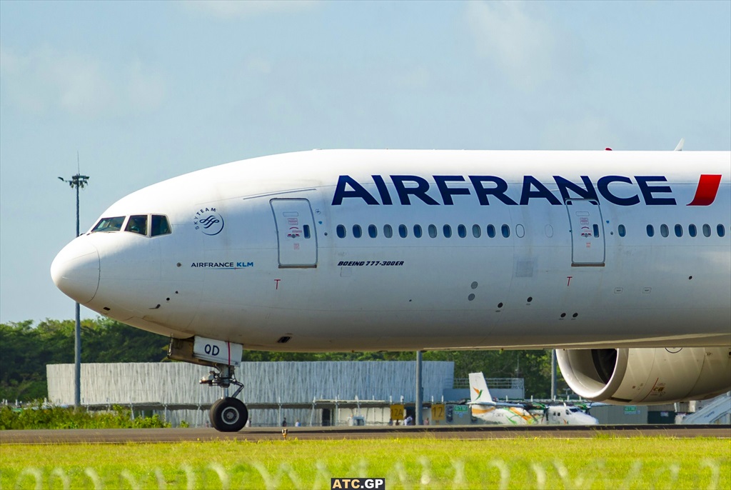 B777-300ER Air France F-GSQD