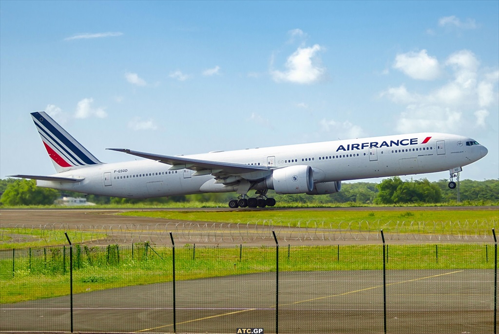 B777-300ER Air France F-GSQD